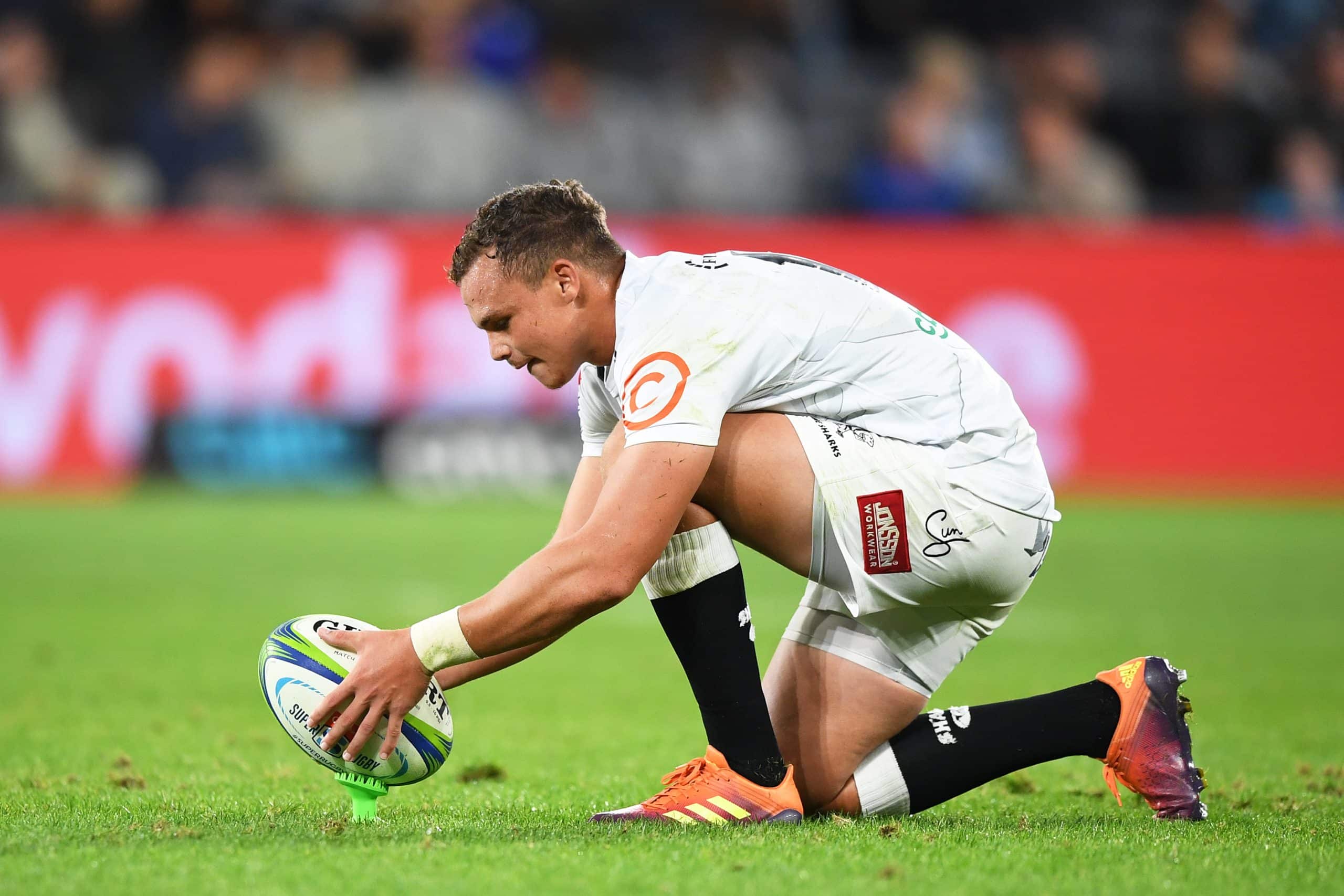 Curwin Bosch kick - Waratahs v Sharks Super Rugby 2019
